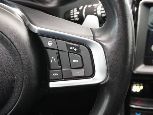 Used 2020 Jaguar F-PACE S image 20