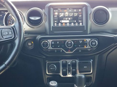 Used 2021 Jeep Wrangler Unlimited Sport AWD/4WD image 33