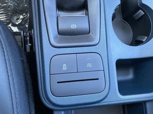 New 2025 Ford Maverick Lariat w/ Black Appearance Package image 29