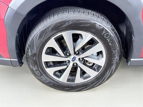 Certified 2025 Subaru Outback Premium AWD/4WD image 41