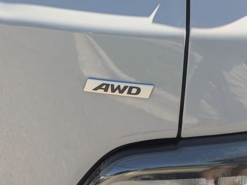 Used 2023 Hyundai Kona SEL AWD/4WD image 12