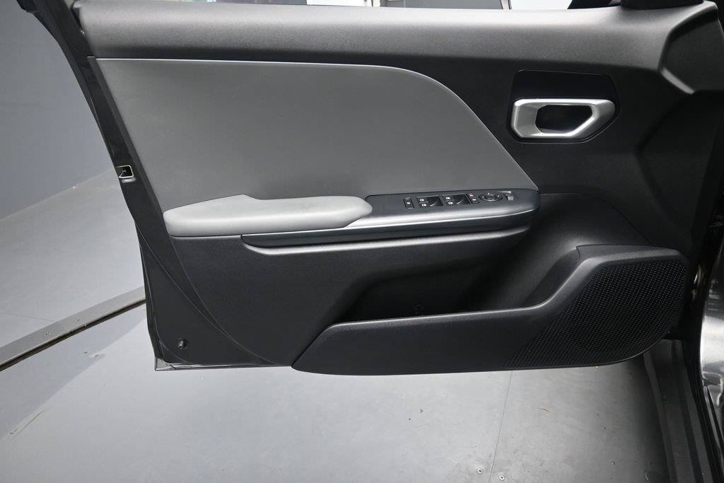 Used 2025 Kia K4 FWD image 19