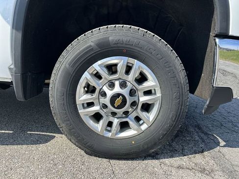 Used 2025 Chevrolet Silverado 2500 LT w/ Convenience Package image 20