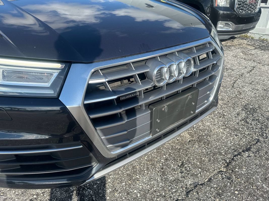 Used 2019 Audi Q5 2.0T Premium w/ Convenience Package AWD/4WD image 12
