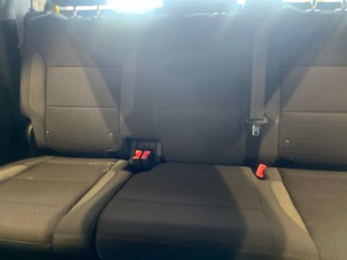 Used 2023 Chevrolet Silverado 1500 LT AWD/4WD image 19