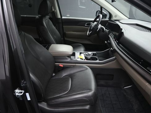 Certified 2025 Kia Carnival SX image 39