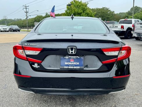Used 2019 Honda Accord LX image 4