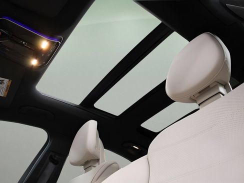 Used 2022 Mercedes-Benz C 300 Sedan image 37
