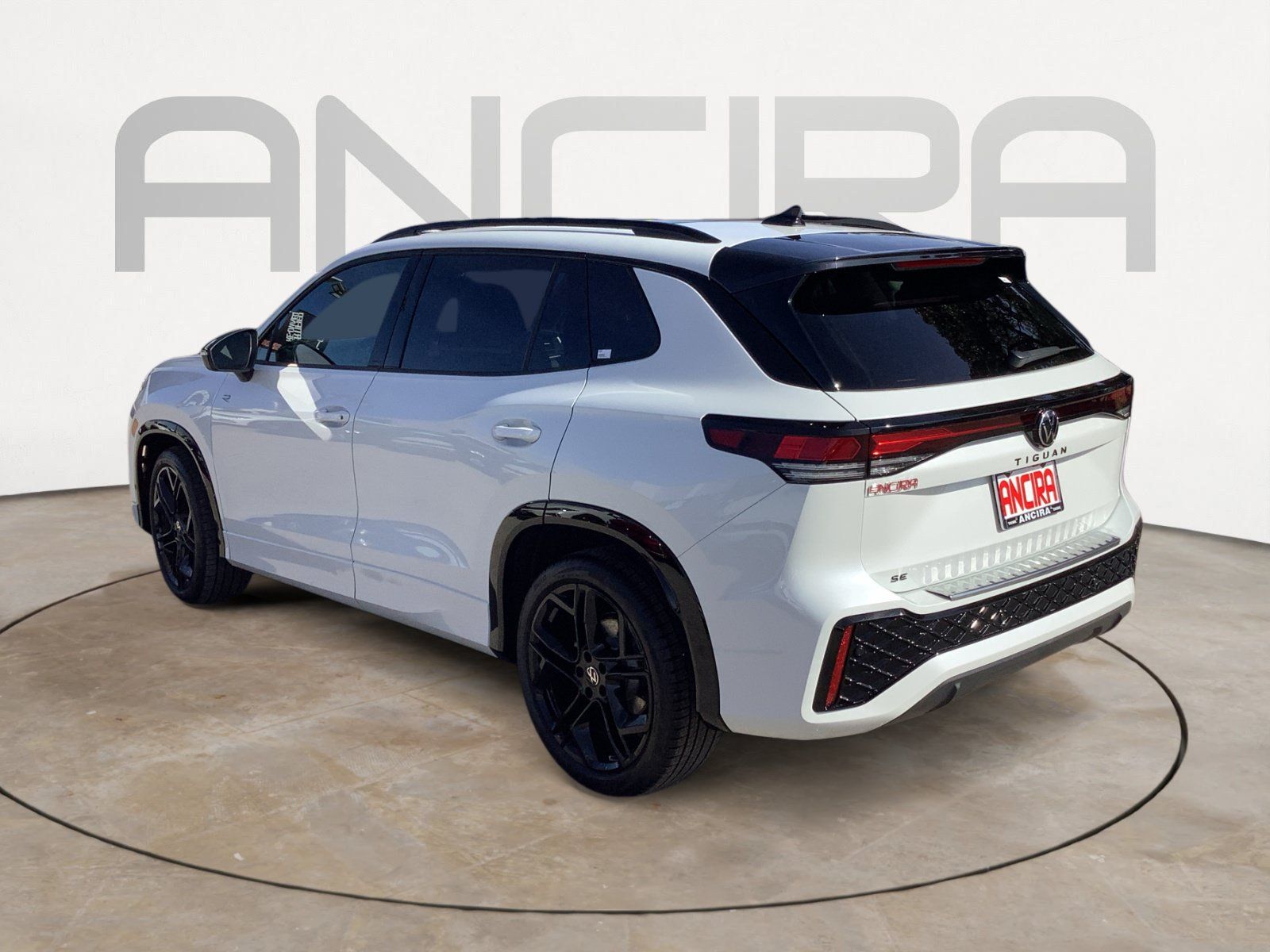 New 2026 Volkswagen Tiguan SE R-Line FWD image 6