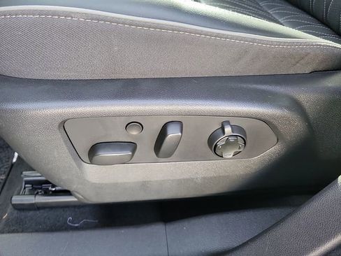 Used 2021 Buick Envision Avenir w/ Technology Package II image 15