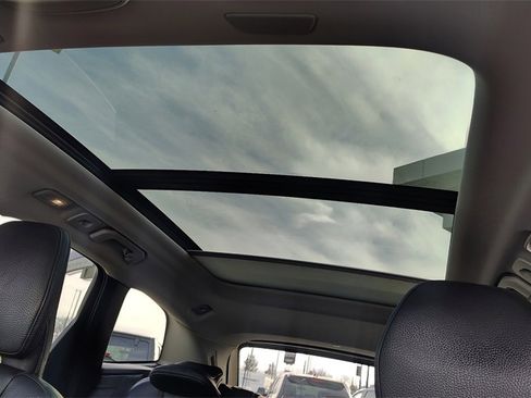 Certified 2023 Volvo XC60 B5 Plus w/ Climate Package image 26