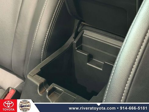 Used 2022 Subaru Impreza 2.0i Limited image 24