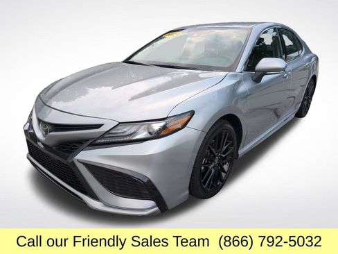 Used 2024 Toyota Camry XSE FWD image 1