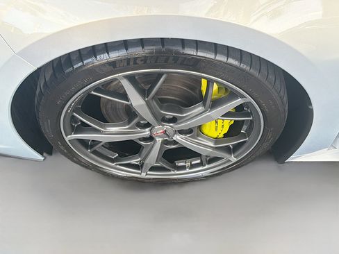 Used 2022 Chevrolet Corvette Stingray Premium Cpe w/ Z51 Performance Package RWD image 37