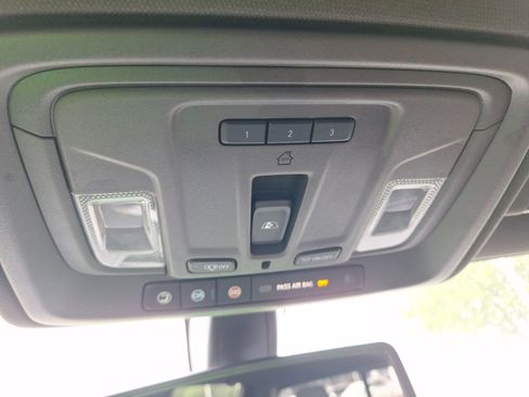 Used 2021 Chevrolet Silverado 1500 LTZ image 32