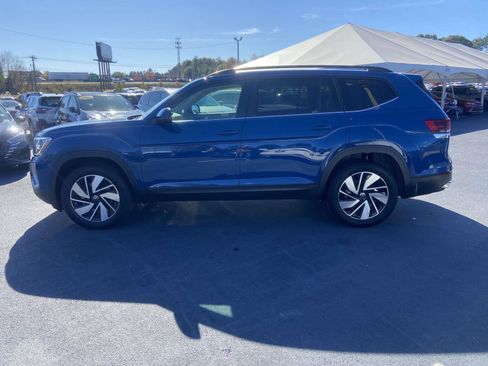 Certified 2025 Volkswagen Atlas SE w/ Panoramic Sunroof Package image 6
