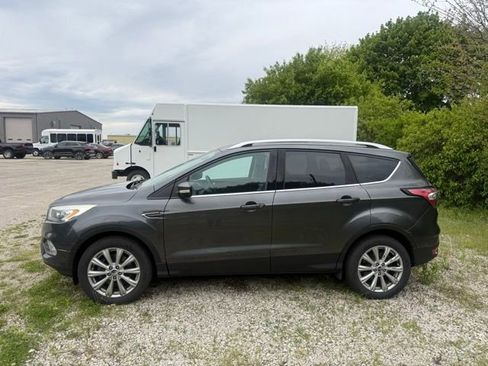 Used 2017 Ford Escape Titanium AWD/4WD image 3