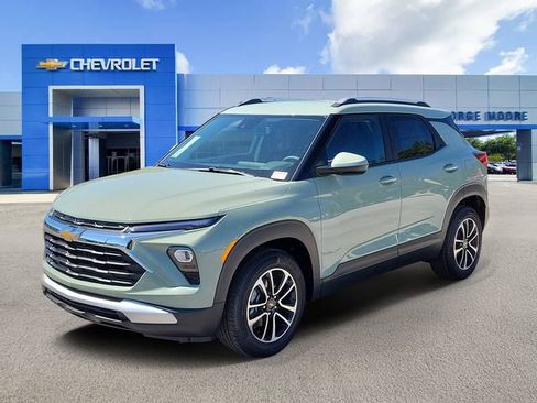 New 2026 Chevrolet TrailBlazer LT w/ Convenience Package FWD image 2