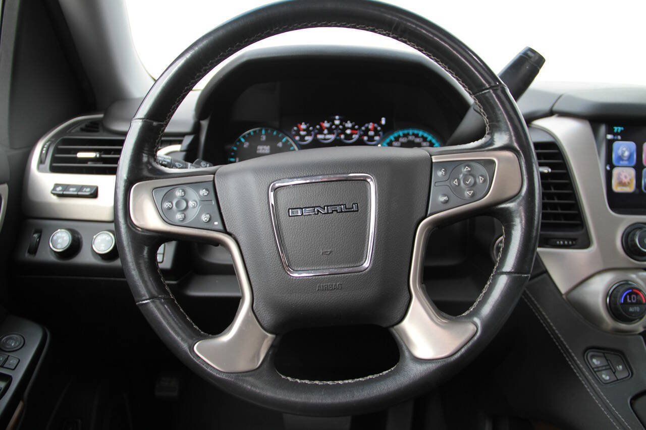 Used 2019 GMC Yukon Denali AWD/4WD image 16
