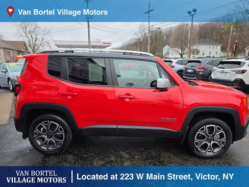 Used 2017 Jeep Renegade Limited w/ Safety & Security Group image 4