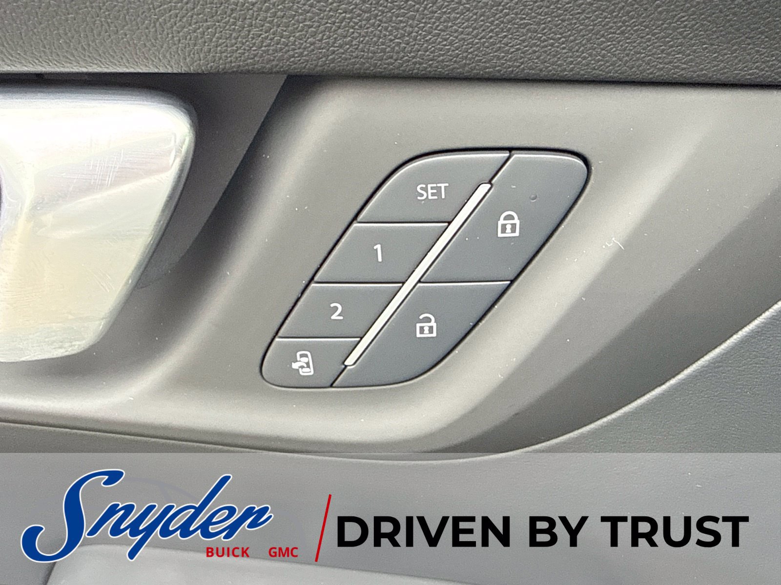 New 2027 Buick Enclave Sport Touring w/ Power Package FWD image 29