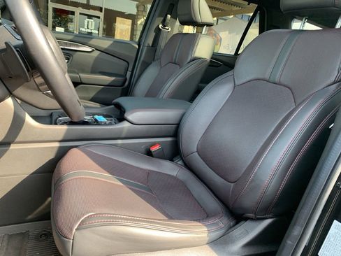 Used 2025 Honda Pilot Black Edition image 21