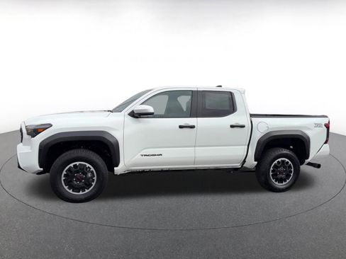 Used 2025 Toyota Tacoma TRD Off-Road image 8