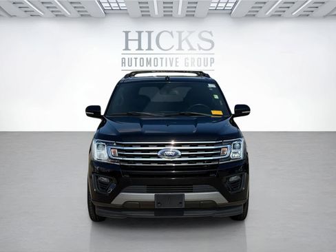 Used 2020 Ford Expedition XLT w/ Equipment Group 202A image 2