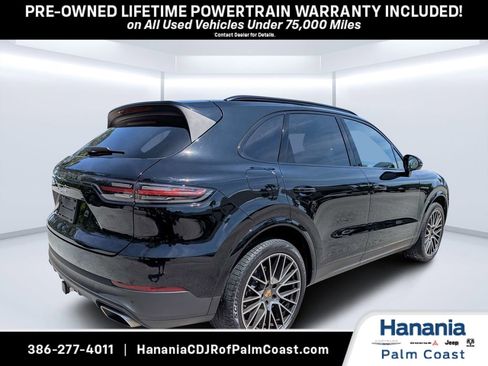 Used 2022 Porsche Cayenne Platinum Edition AWD/4WD image 3