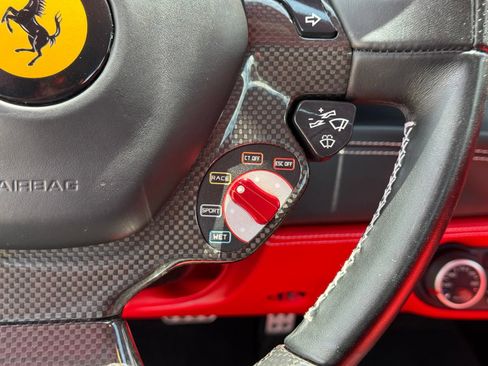 Used 2018 Ferrari 488 Spider RWD image 33