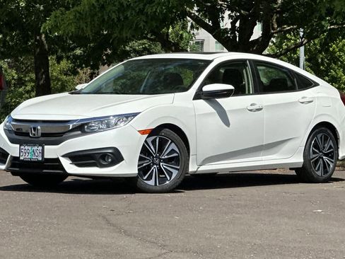 Used 2018 Honda Civic EX-T image 1
