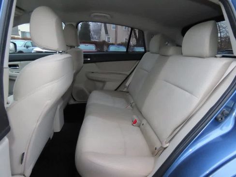 Used 2014 Subaru Crosstrek 2.0i Premium image 14