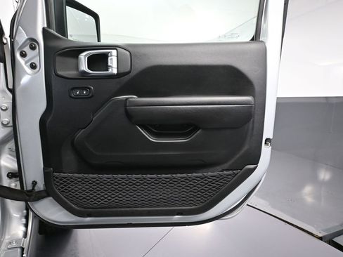 Used 2023 Jeep Wrangler Unlimited Rubicon 4xe w/ Steel Bumper Group image 44