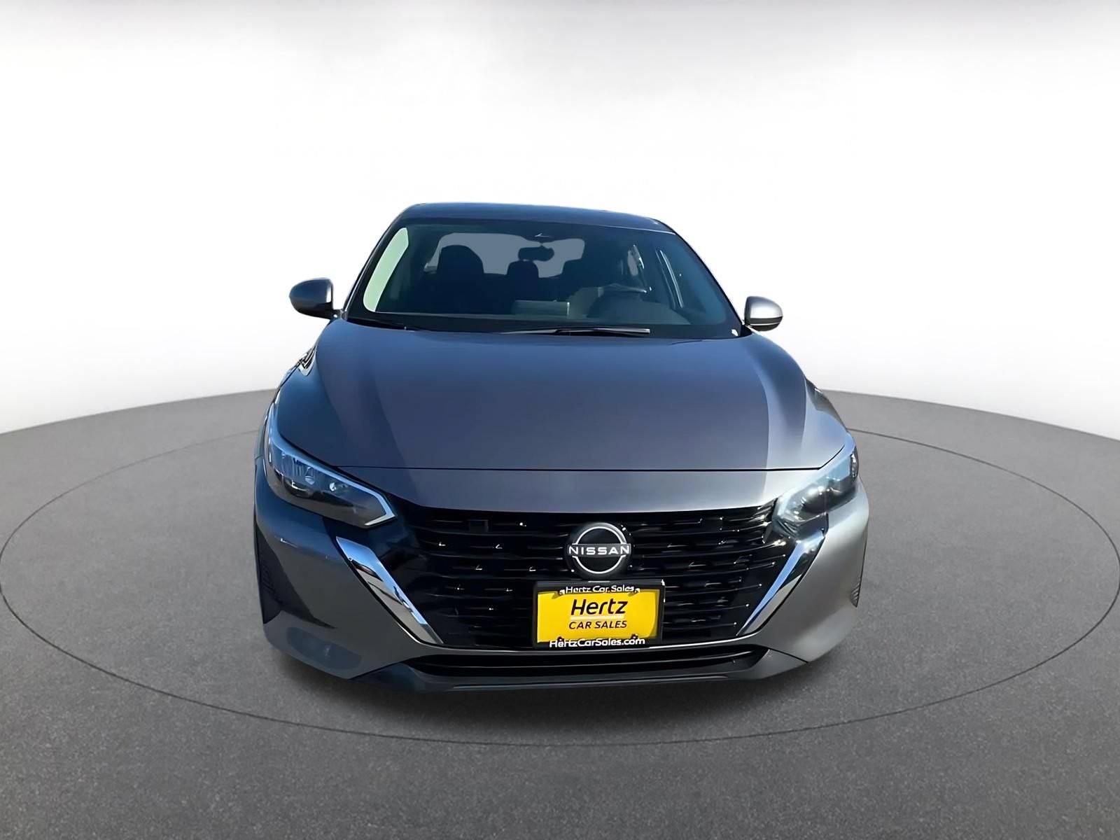 Used 2025 Nissan Sentra SV FWD image 4