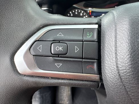 Used 2024 Jeep Compass Latitude AWD/4WD image 27