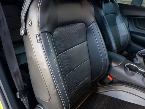 Used 2020 Ford Mustang GT Premium w/ GT Performance Package RWD image 59