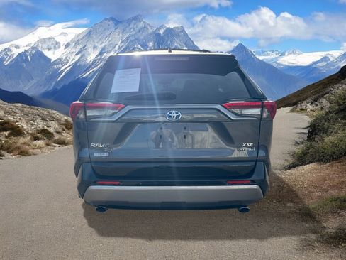 Used 2023 Toyota RAV4 XSE image 4