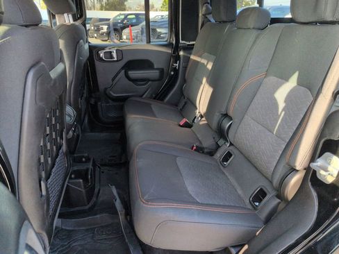 Certified 2023 Jeep Gladiator Mojave image 20
