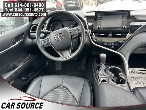 Used 2023 Toyota Camry SE w/ Cold Weather Package image 14