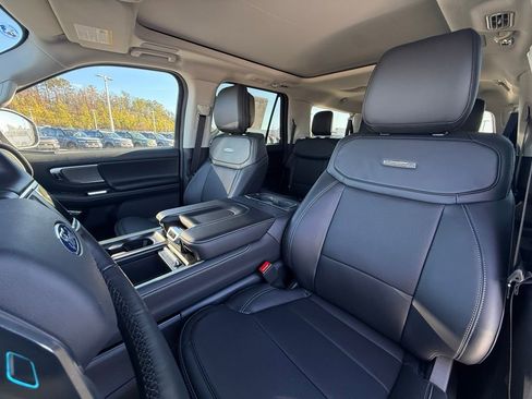 New 2026 Ford Expedition Max Platinum w/ Driver's Package image 23