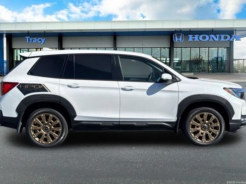 Certified 2023 Honda Passport EX-L image 4