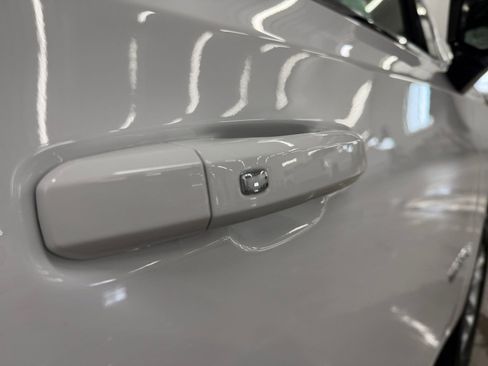 Used 2025 Chevrolet Tahoe LT image 30