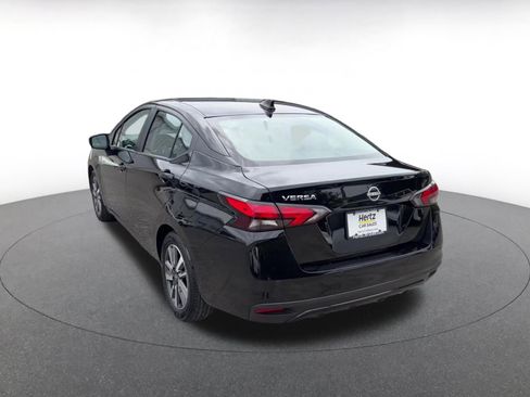 Used 2025 Nissan Versa SV FWD image 10