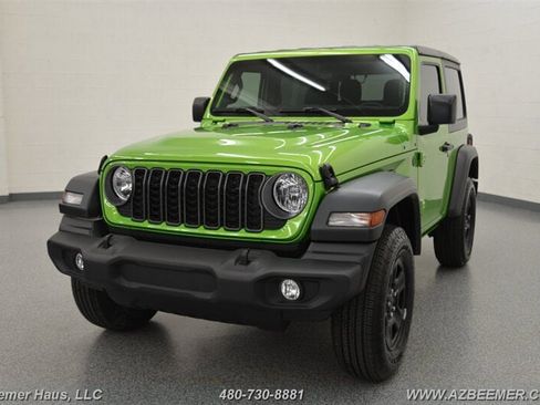Used 2025 Jeep Wrangler Sport AWD/4WD image 1