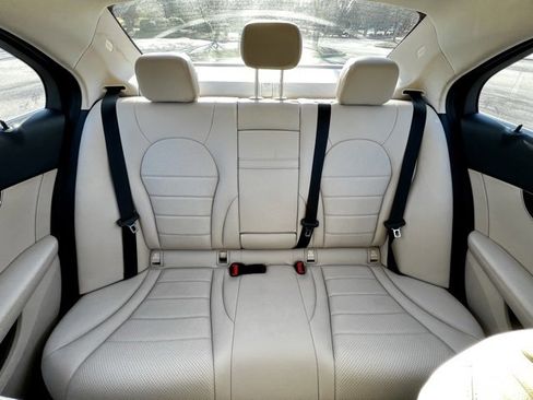 Used 2018 Mercedes-Benz C 300 C 300 image 27