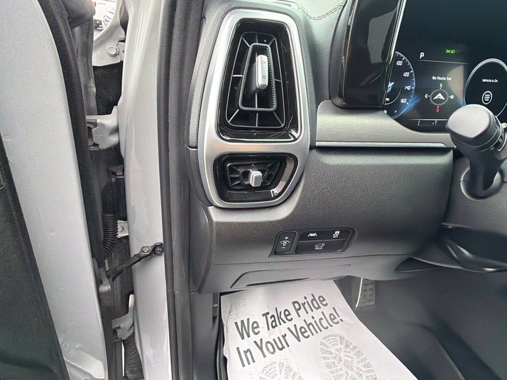 Used 2022 Kia Sorento SX FWD image 28