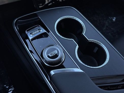 New 2026 Cadillac Lyriq Premium Luxury image 17