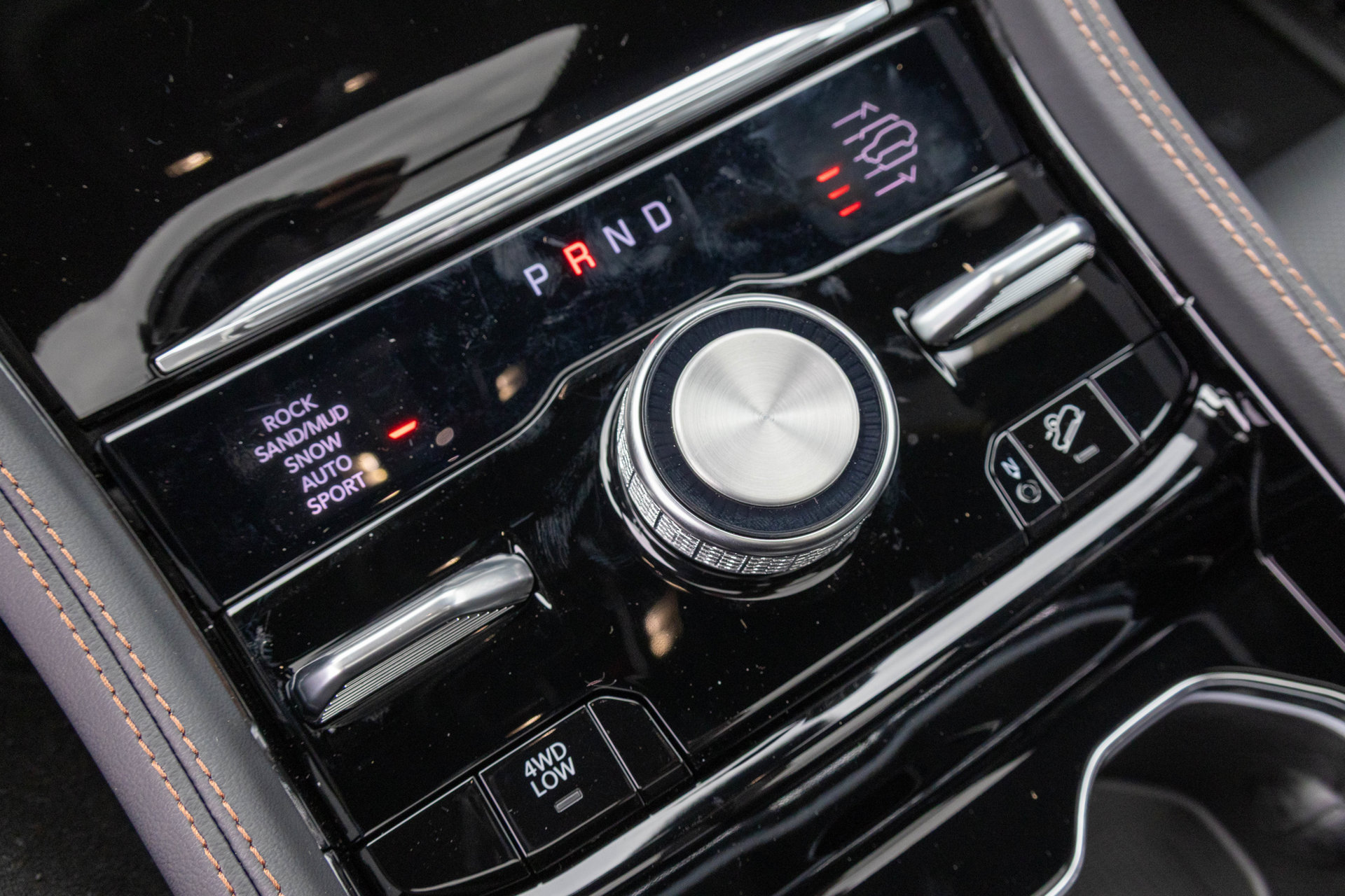 New 2027 Jeep Grand Cherokee Summit AWD/4WD image 23