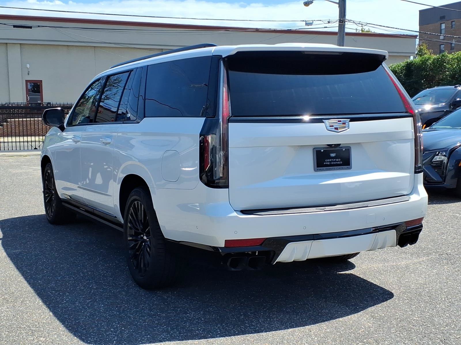 Certified 2023 Cadillac Escalade ESV V w/ LPO, Floor Liner Package AWD/4WD image 7