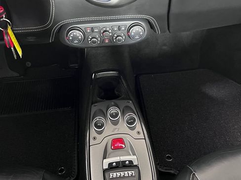 Used 2013 Ferrari 458 Italia Coupe RWD image 29